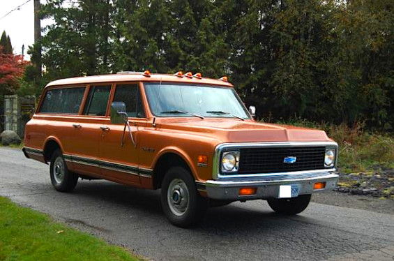 Three Doors 71 Chevrolet Suburban Mint2me